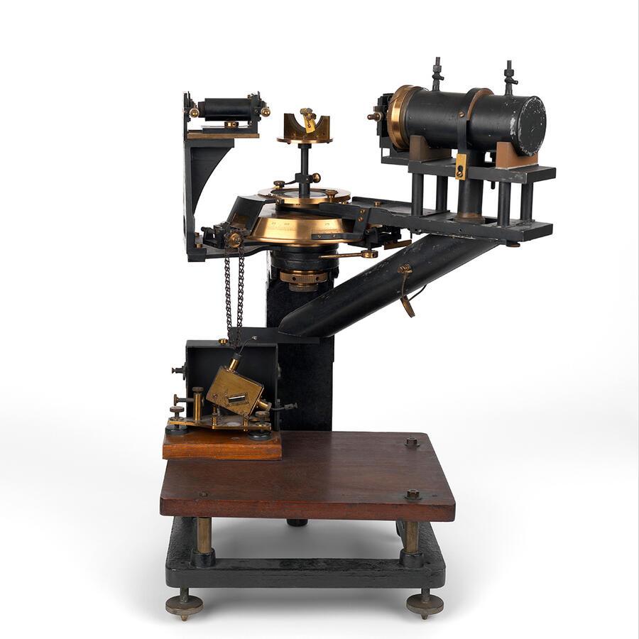 William Bragg's spectrometer
