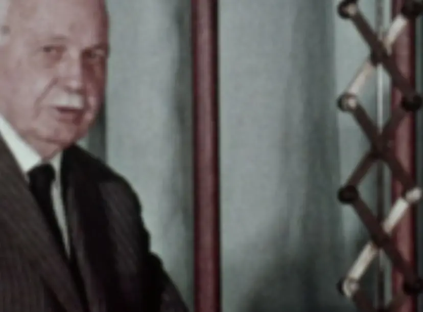 Still of Lawrence Bragg