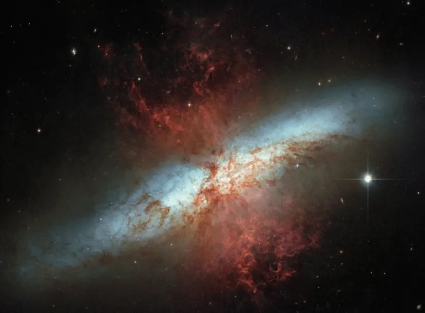 Starburst Galaxy M82 