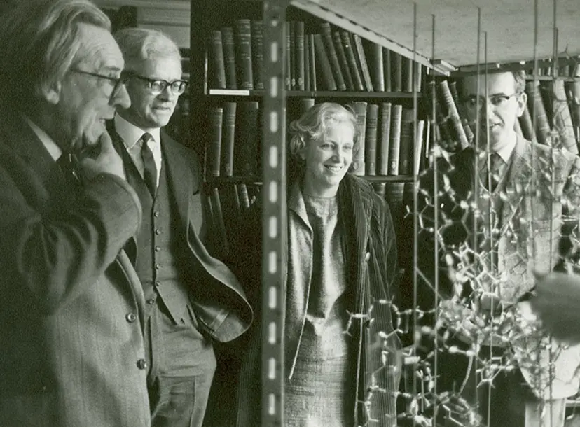 Kathleeen Lonsdale and colleagues making a model of lysozyme