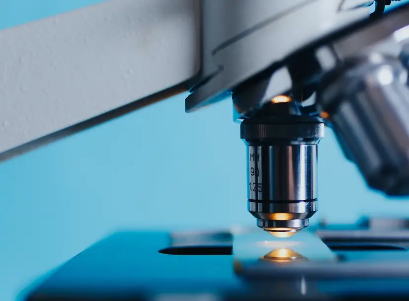 Image of a microscope