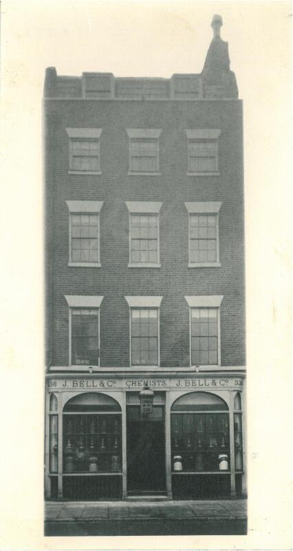 338 Oxford Street shopfront