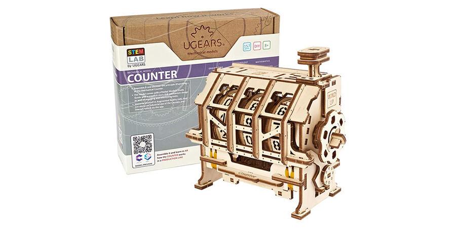 A wooden spinning counter
