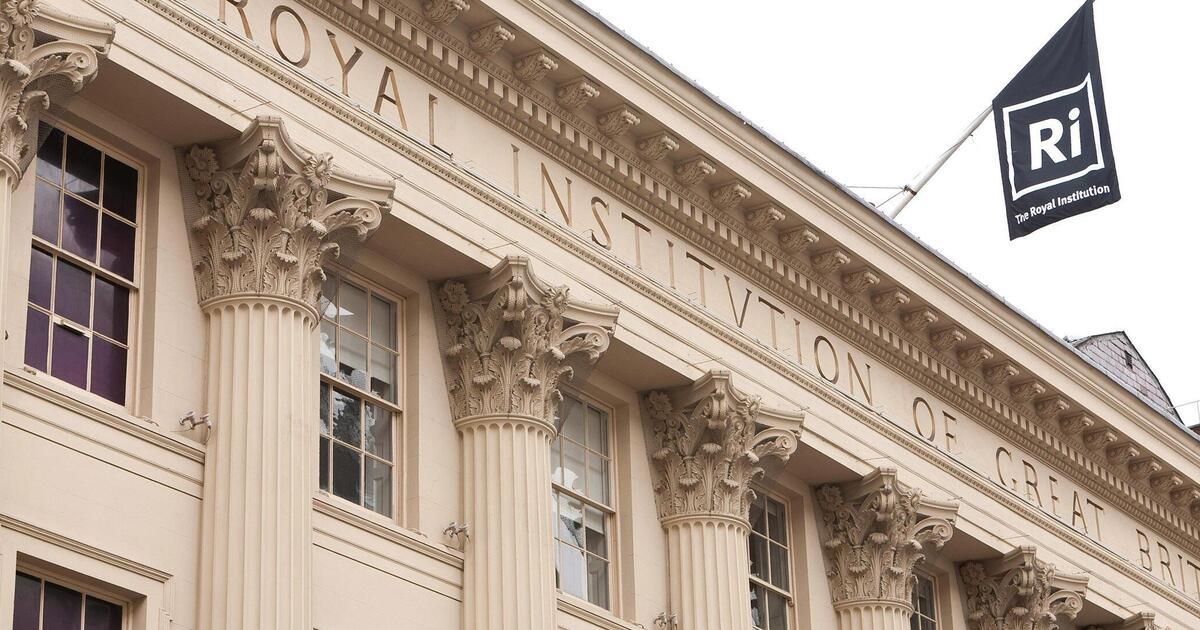 Book a 45 minute welcome tour | Royal Institution