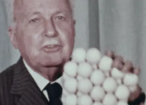 Still of Lawrence Bragg 