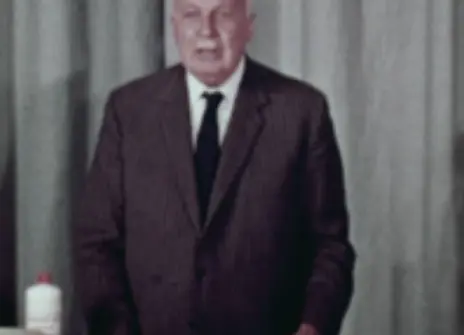 Still of Lawrence Bragg