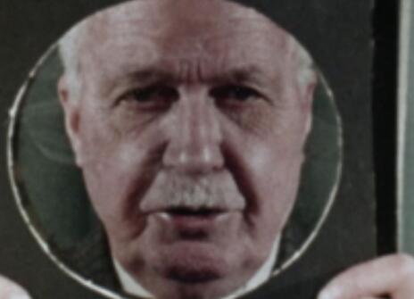 Still of Lawrence Bragg