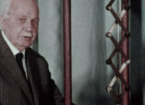 Still of Lawrence Bragg