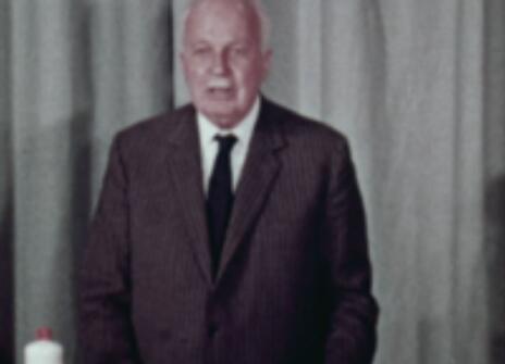 Still of Lawrence Bragg