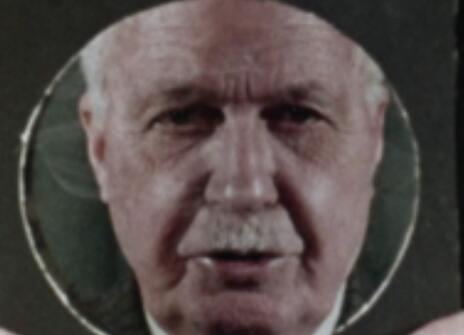 Still of Lawrence Bragg