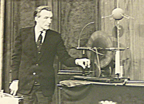 Bill Coates during a lecture