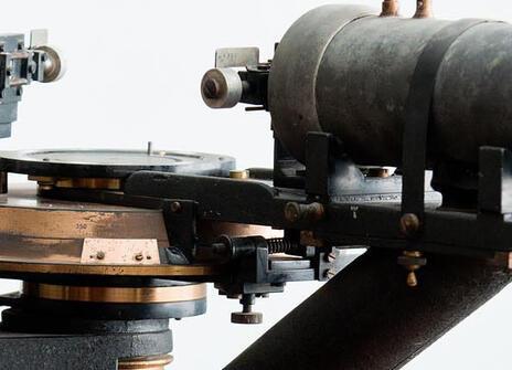 The first ionization spectrometer designed and constructed by William Henry Bragg in 1912-13.