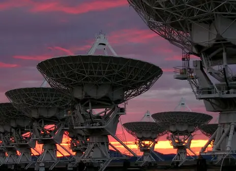 The Very Large Array (VLA) radio telescope.